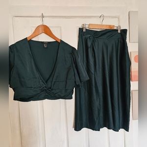 Forever 21, 2 pcs satin skirt set